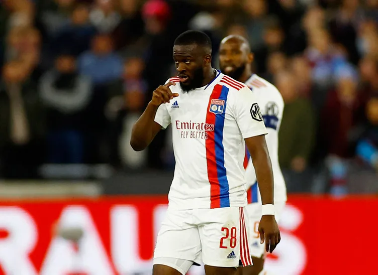 Son dakika Galatasaray haberleri: Galatasaray 22 milyonluk dünya yıldızını bedavaya alıyor! Leandro Paredes derken taraftarı çılgına çevirecek isim geliyor…