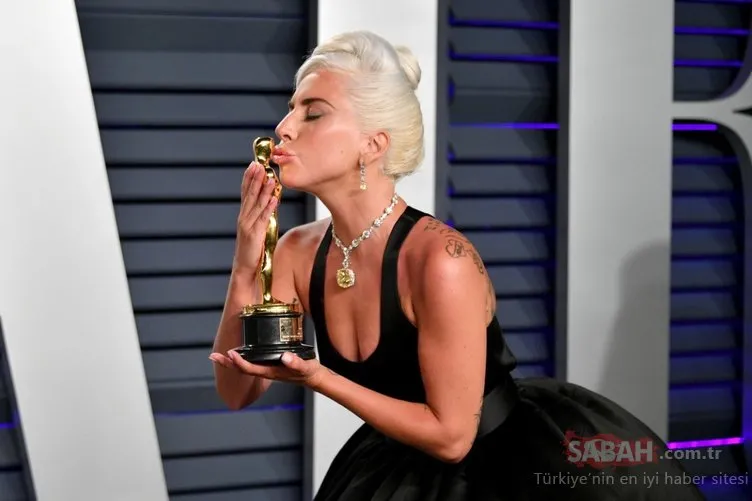Lady Gaga baklavaya doymadı... Oscar gecesinde Türk mutfağıyla mest oldular!