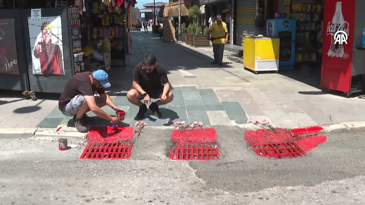 İzmir'deki elektrik faciasını protesto ettiler: Kırmızıya boyadılar!