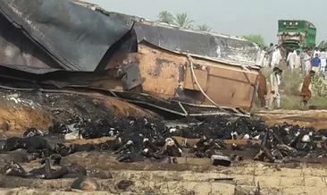 Pakistan’da yakıt tankeri patladı: 2 ölü