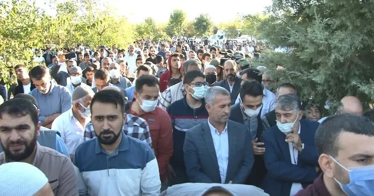 PKK yandaşlarınca katledilen Yasin Börü ve arkadaşları mezarları başında anıldı
