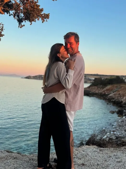 10 yıllık eşine anlamlı kutlama! Neslişah Alkoçlar’dan Engin Altan’a doğum günü mesajı: Varlığın huzur veriyor