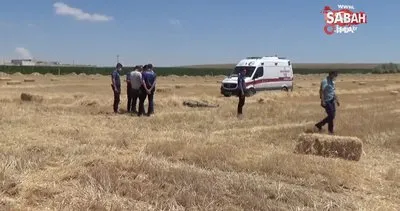 Cesedi tarlada bulunan işçinin traktörü çalışır vaziyette taşa takıldı | Video