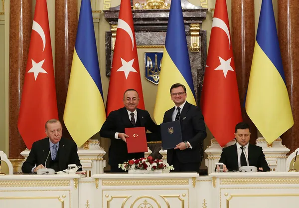 son-dakika-baskan-erdogandan-ukraynada-diplomasi-vurgusu-turkiye-uzerine-duseni-yapmaya-hazirdir-1643903831863.jpg