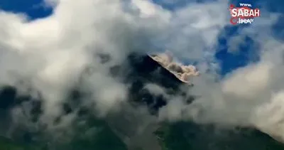 Endonezya’daki Merapi Yanardağı harekete geçti | Video