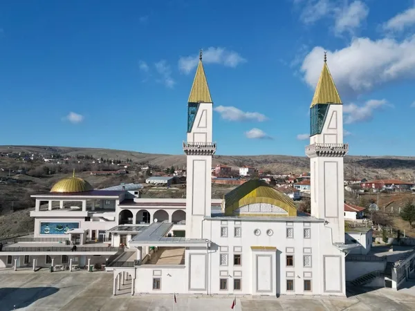 kirikkaledeki-kulliyeye-bakanlik-tescili-1785937394845.jpg