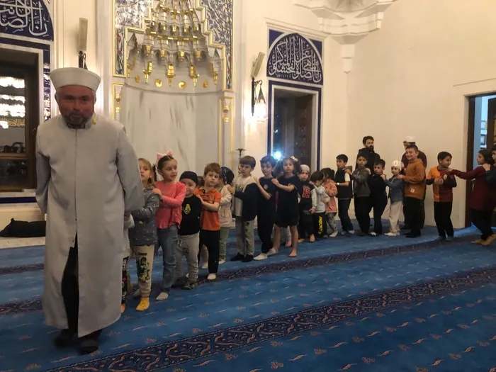imamdan-cocuklara-yeni-mujde-bayram-treni-de-yapacagiz-1712553996715.jpg