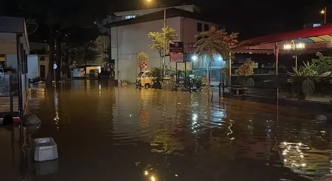 son-dakika-hava-durumu-uyarisi-mart-kapidan-baktiriyor-meteoroloji-uyardi-o-illerde-kar-saganak-ve-cig-yagisla-1774160334067.jpg (1002×547)