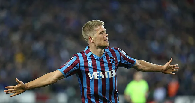 Cornelius Beşiktaş'ı yine boş geçmedi