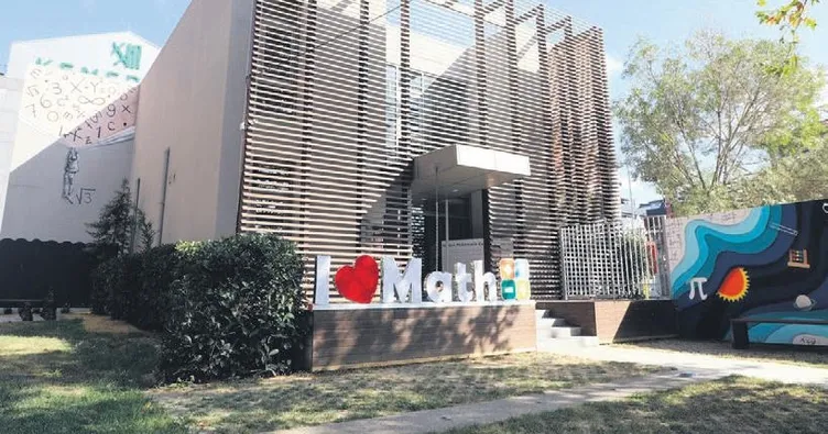 Matematik Evi’ne 7’den 70’e yoğun ilgi