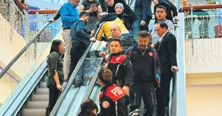 Alışveriş merkezinde feci kaza