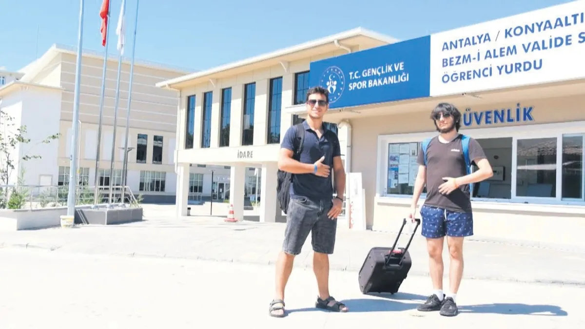 Sırt çantalarını aldılar ‘seyahatsever’ oldular
