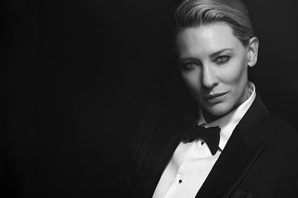 Bir kadının içine kaç kadın sığar