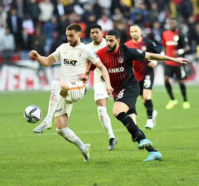 son-dakika-galatasarayda-korkutan-tablo-torrent-mi-terim-mi-gs-spor-haberi-1647932782843.jpeg