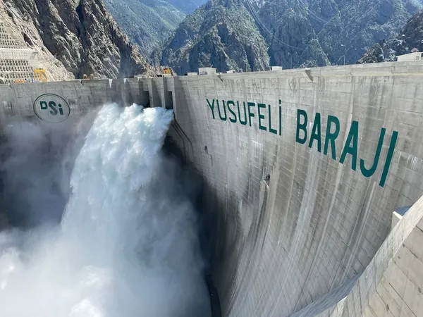 yusufeli-baraji-ile-25-milyon-kisinin-enerji-ihtiyaci-karsilanacak-1721918480733.jpeg
