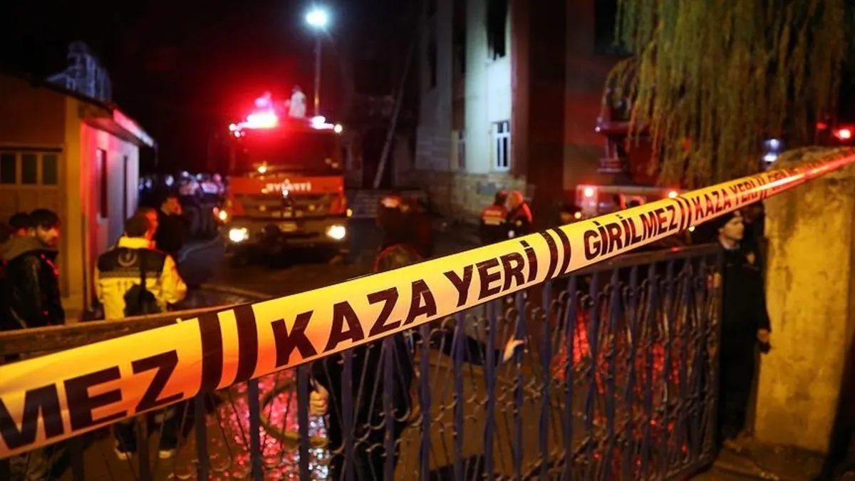 Ankara’da iki motosiklet birbirine girdi: 2 sürücü yaralandı! Ankara’da iki motosiklet birbirine girdi: 2 sürücü yaralandı!