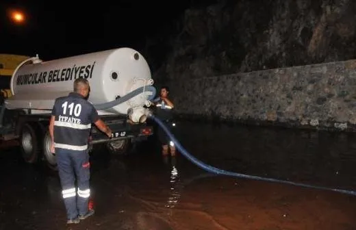 Bodrum kabus dolu bir gece yaşadı!