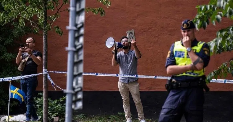 İslam’a aşağılık saldırıya izin veren İsveç’e tepki yağıyor