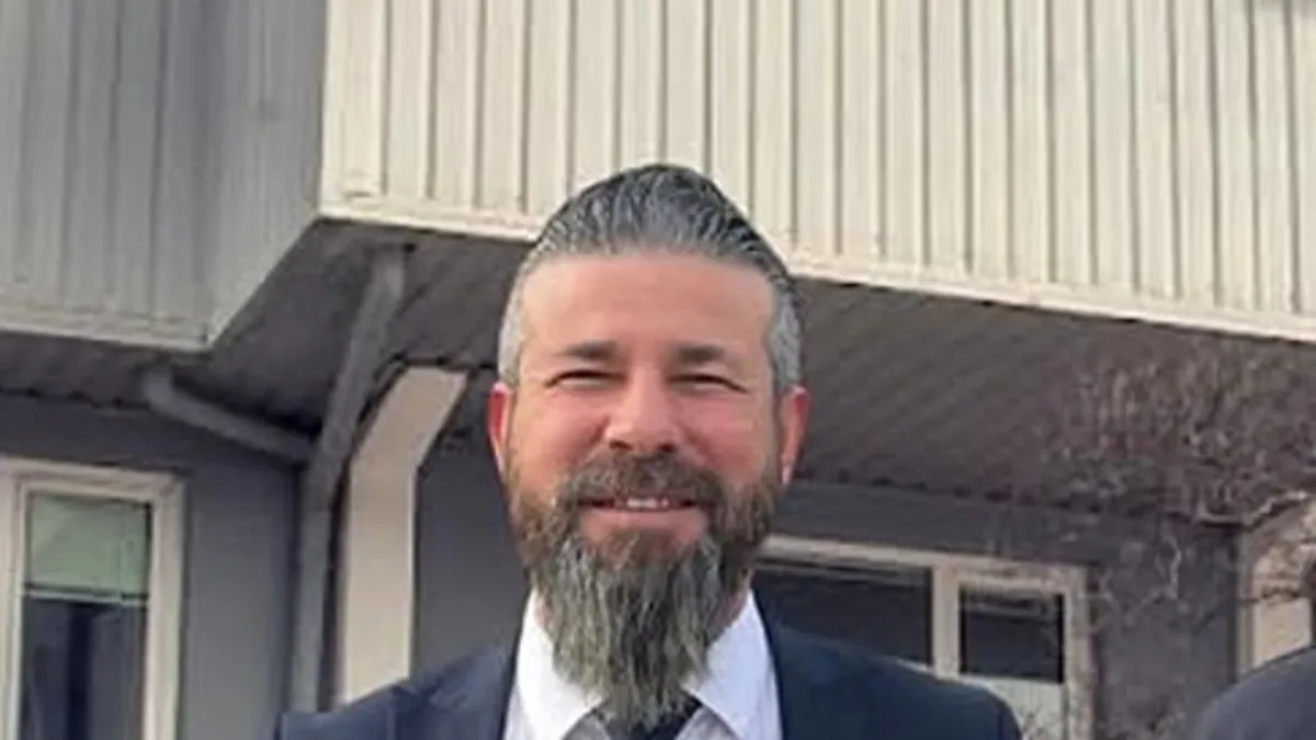 Otopark tartışması kanlı bitti: Kızının yanında vurularak öldürüldü! Otopark tartışması kanlı bitti: Kızının yanında vurularak öldürüldü!