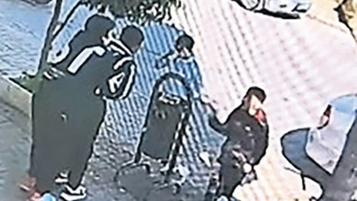 12 yaşındaki öğrenci, arkadaşını Heimlich manevrasıyla kurtardı