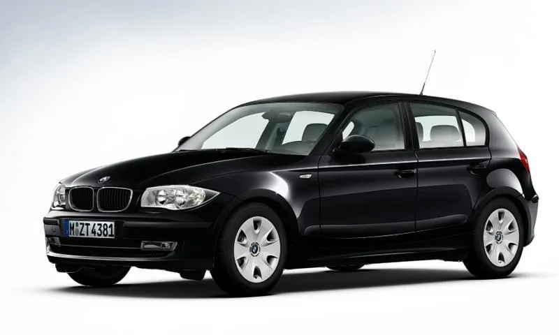 Бмв е81. БМВ 116 е81. BMW 1er i (e87). БМВ е87 116i. БМВ е81 хэтчбек.