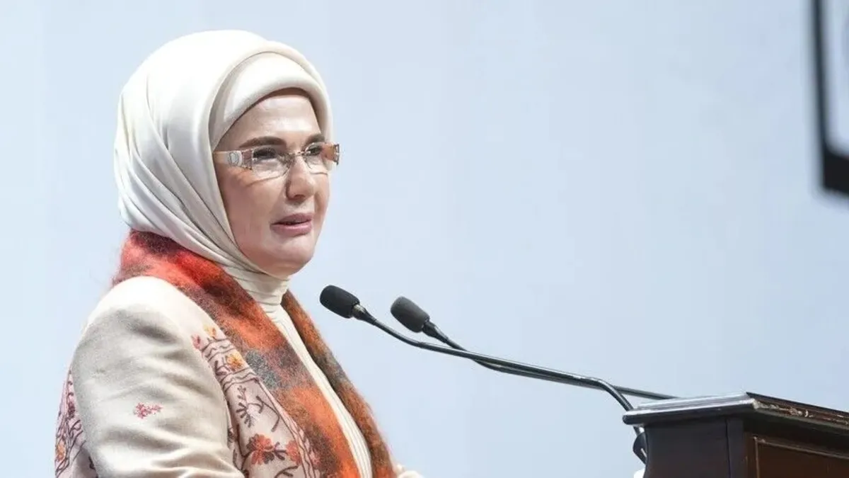 Emine Erdoğan'dan "Dünya Okuma Yazma Günü" paylaşımı haber görseli