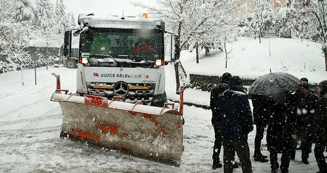 Duzce De Yarin Okullar Tatil Mi Iste Valilik Aciklamasi Son Dakika Haberler