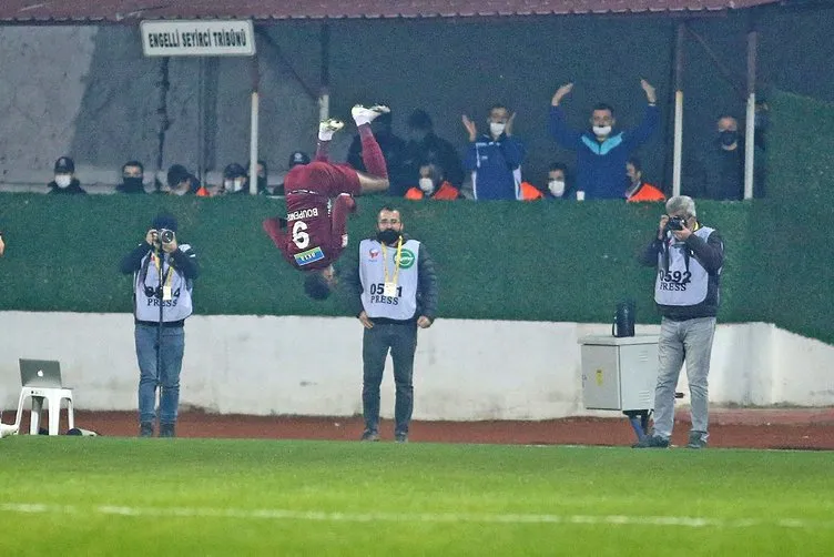 Hatayspor - Beşiktaş maçına damga vuran o pozisyonu yorumladı... Çok açık penaltıydı!