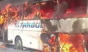 Mersin'de korkutan anlar: Yolcu otobüsü otoyolda alev alev yandı! #mersin