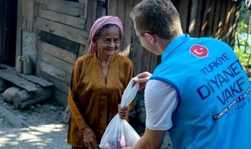 Türkiye’nin yardım eli adalar ülkesinde!