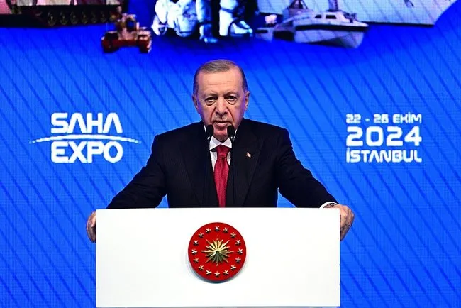 baskan-erdogandan-savunma-sanayii-fuarinda-net-mesaj-bize-geri-adim-attiramazlar-1729858583898.jpeg