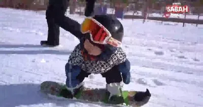 11 aylık Çinli kayakçıyı görenler gözlerine inanamıyor | Video