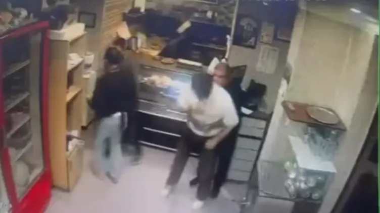 İstanbul Fatih’te korku dolu dakikalar: Heimlich manevrasıyla hayat kurtardı!