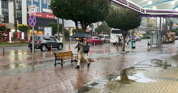 Alanya’ya fındık büyüklüğünde dolu yağdı