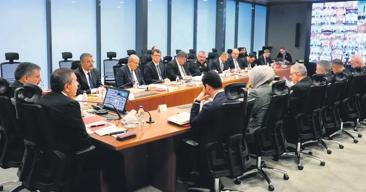 Tüm okullara polis devriyesi