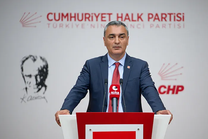 son-dakika-ozgur-ozel-ve-ekibinin-pm-istifasi-sonrasi-kemal-kilicdaroglu-cephesinden-ilk-aciklama-1781184692649.jpg