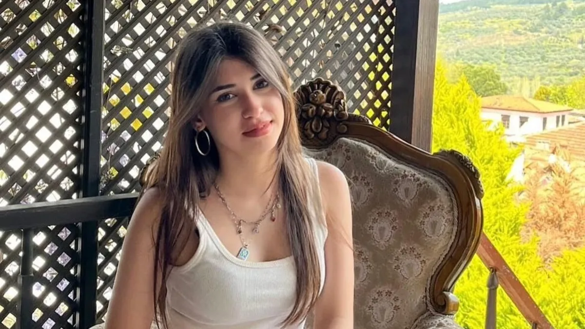 17 yaşındaki Ceylin feci kazada can verdi 17 yaşındaki Ceylin feci kazada can verdi