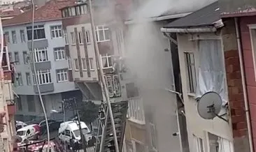 Bağcılar’da 3 katlı binada korkutan yangın: 1 kişi hayatını kaybetti