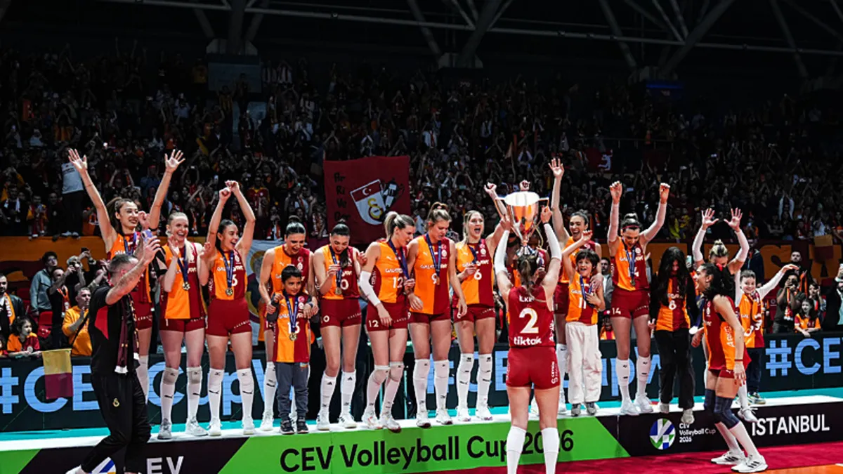 İstanbul'da Dörtlü Final: VakıfBank 7., Eczacıbaşı 2. Şampiyonluk Peşinde — image 2