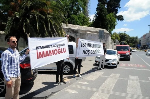 imamogluna-istanbulumuza-hos-geldin-pankarti-acildi-1657796865666.jpg