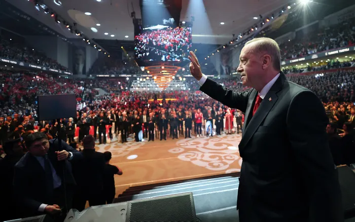 son-dakika-turkiyenin-yuzyili-icin-buyuk-gun-baskan-erdogan-vizyon-belgesini-acikliyor-yeni-anayasa-ilk-hedefi-1666968863545.jpg