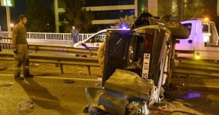 İzmir’de, aynı yerde peş peşe kaza; 1 ölü, 4 yaralı