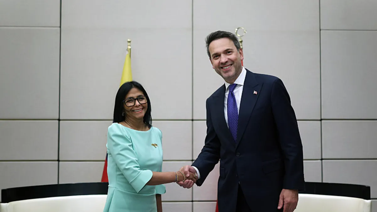 Bakan Bayraktar’dan Venezuela ile iş birliği vurgusu: Devlet Başkanı Rodriguez ile görüştü Bakan Bayraktar’dan Venezuela ile iş birliği vurgusu: Devlet Başkanı Rodriguez ile görüştü