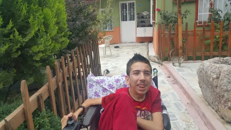 Engelli Murat Saraç hayatını kaybetti! Oğlum melek oldu bizi unutmayın