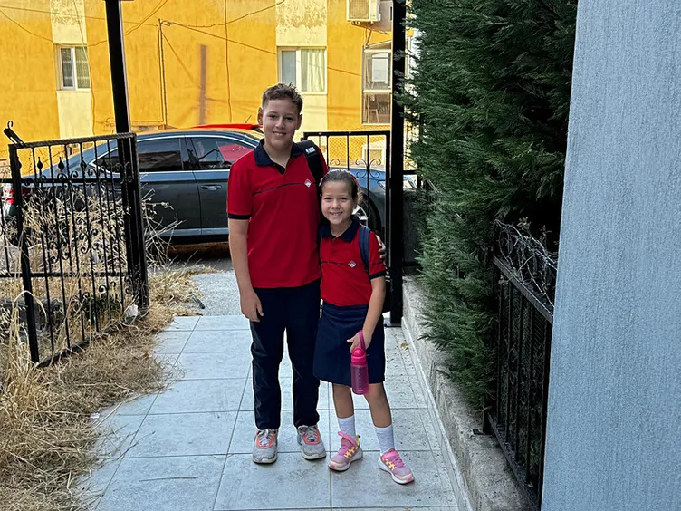 İzmir depreminin mucize isimlerinden Ayda ilkokula başladı