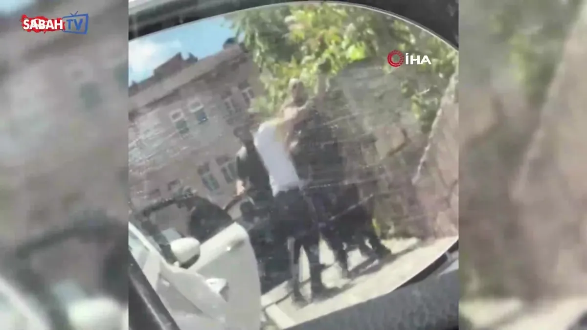 Kavgada rastgele ateş açan şahıs kamerada | Video videosunu izle Kavgada rastgele ateş açan şahıs kamerada | Video videosunu izle