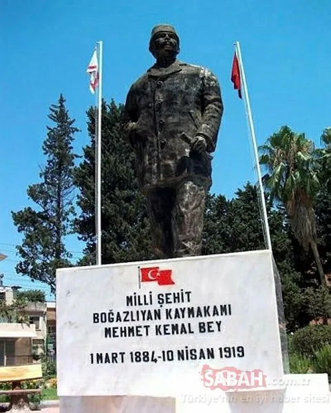 CHP’li belediyeden büyük saygısızlık! Milli şehitin anıtının yerine bakın ne koydular...
