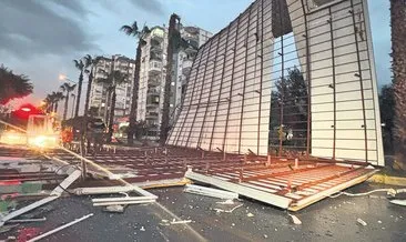 Sağanak, dolu ve fırtına hayatı durdurdu #antalya