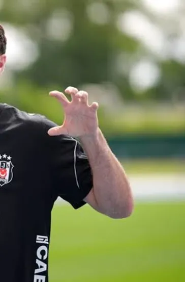 Beşiktaş’ın kaptanından ‘mütevazı’ tercih! Orkun Kökçü lüks tutkusuna saatiyle meydan okudu…