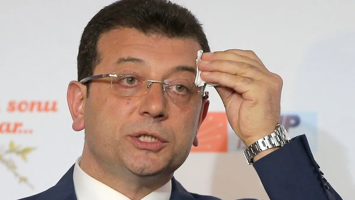 Ekrem İmamoğlu mahkemede 40 dakika savunma yaptı: Genel Başkan ‘Ne güzel konuştun’ dedi! Ekrem İmamoğlu mahkemede 40 dakika savunma yaptı: Genel Başkan ‘Ne güzel konuştun’ dedi!